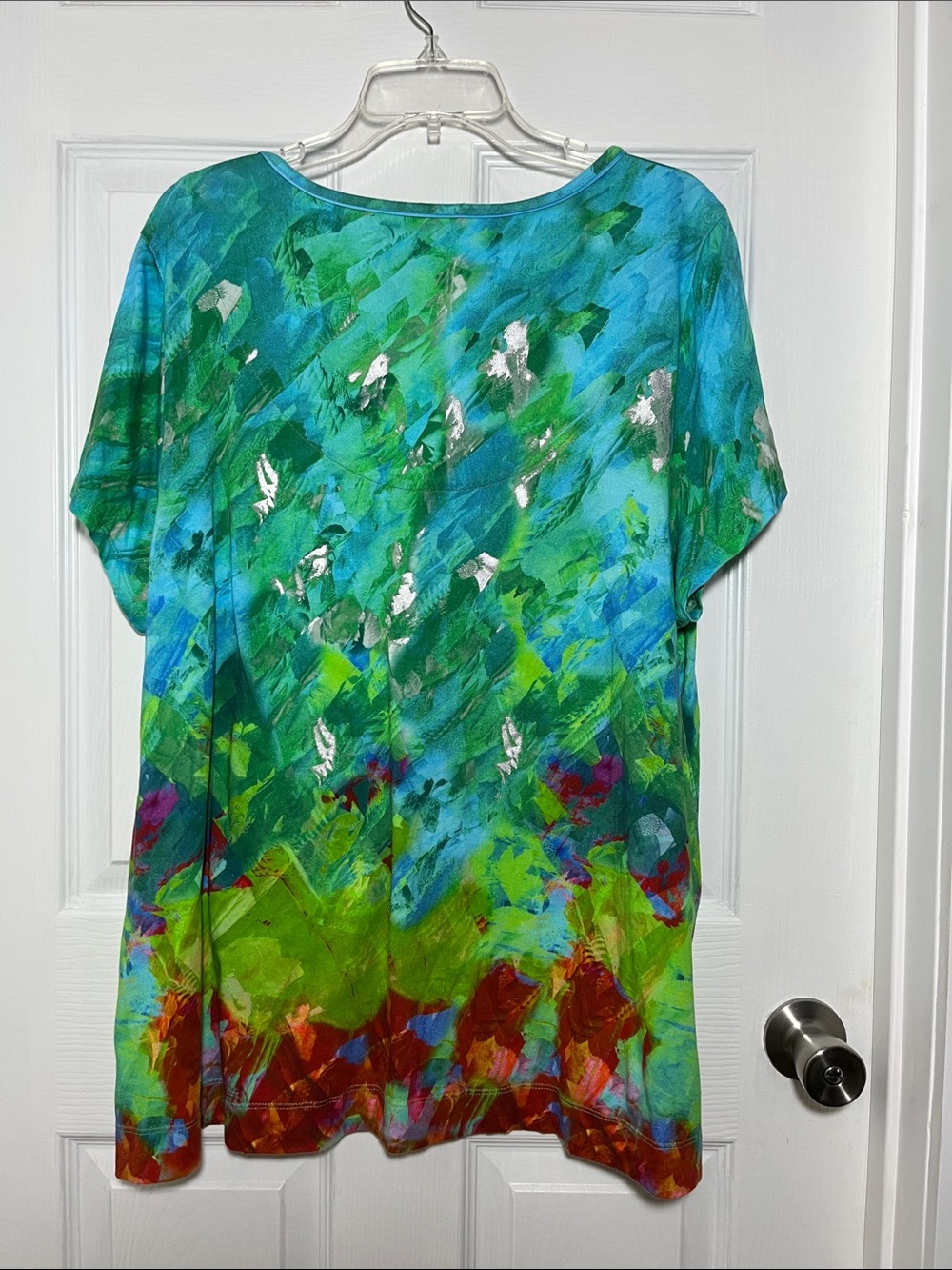 Soft Surroundings Blu Green Red Orange Splash of Metallic Silver Print Top - Picture 5 of 5